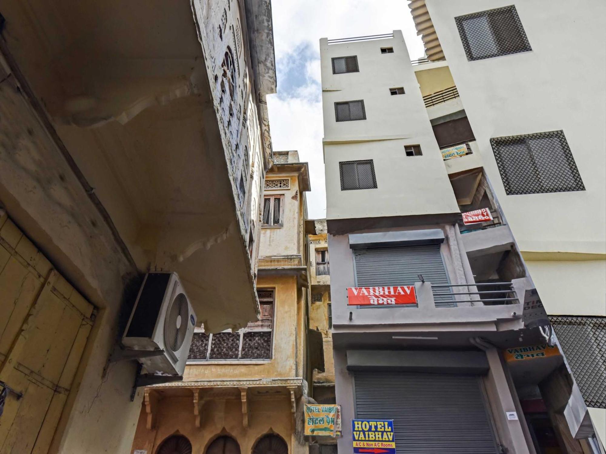 Oyo 85212 Hotel Vaibhav Ajmer Eksteriør bilde