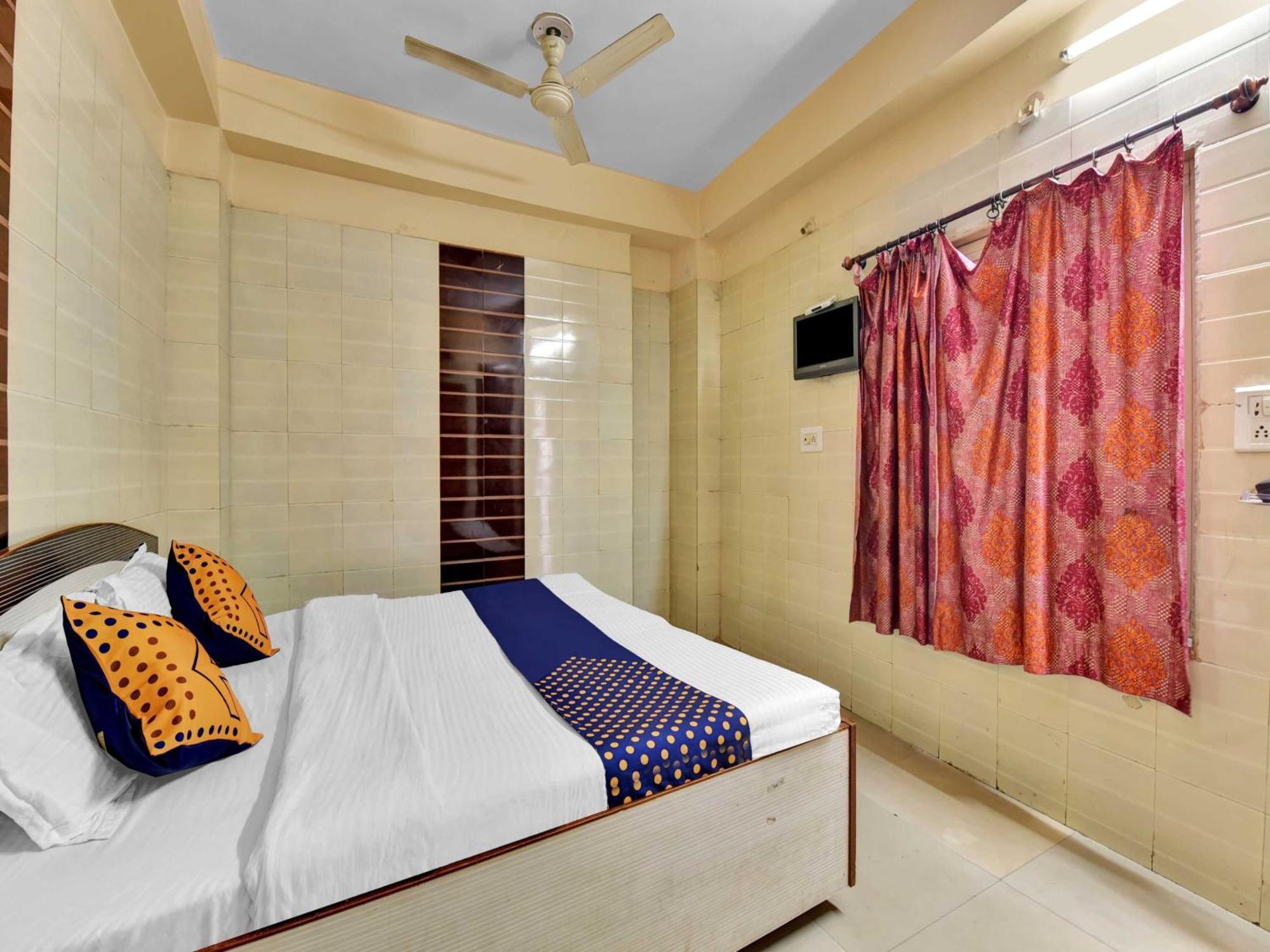 Oyo 85212 Hotel Vaibhav Ajmer Eksteriør bilde